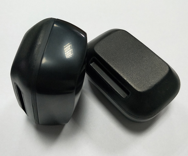 Moldado de coinyecci&oacute;n de ABS y TPU