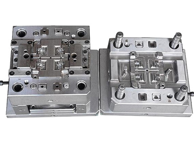 molde de inyecci&oacute;n